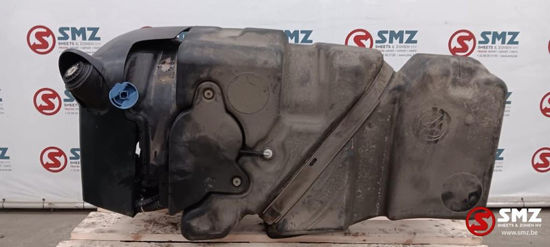 DAF Occ AdBluetank 90L Euro 6 DAF - Préparation du carburant pour Camion: photos 4 DAF Occ AdBluetank 90L Euro 6 DAF - Préparation du carburant pour Camion: photos 4