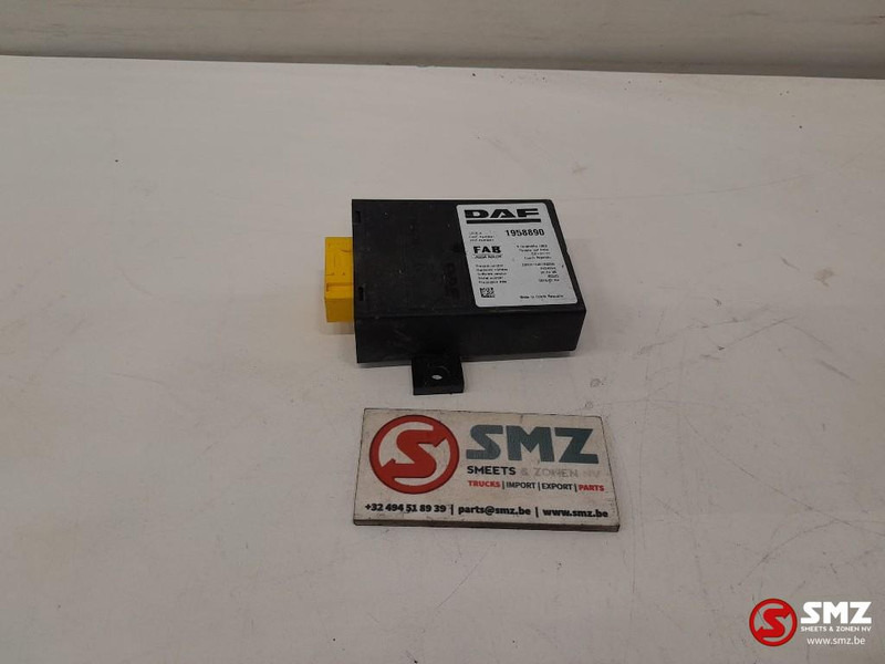 DAF Occ ECU CDS4 regeleenheid DAF - Bloc de gestion pour Camion: photos 3 DAF Occ ECU CDS4 regeleenheid DAF - Bloc de gestion pour Camion: photos 3