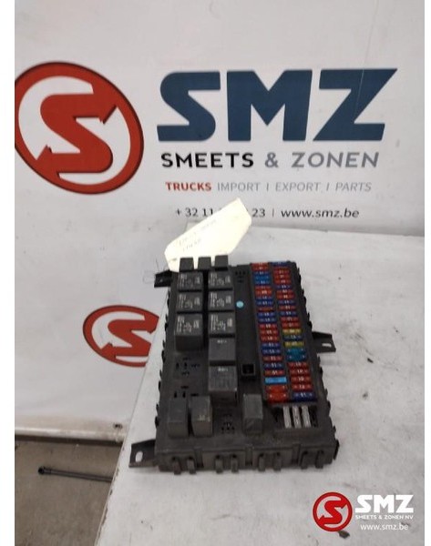 DAF Occ Zekeringskast Daf XF105 - Fusible pour Camion: photos 1 DAF Occ Zekeringskast Daf XF105 - Fusible pour Camion: photos 1