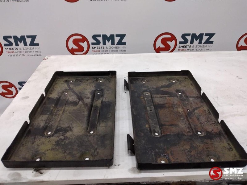 DAF Occ batterijbakbodemplaten Daf XF 106 Euro 6 18759 - Frame/ Châssis pour Camion: photos 1 DAF Occ batterijbakbodemplaten Daf XF 106 Euro 6 18759 - Frame/ Châssis pour Camion: photos 1