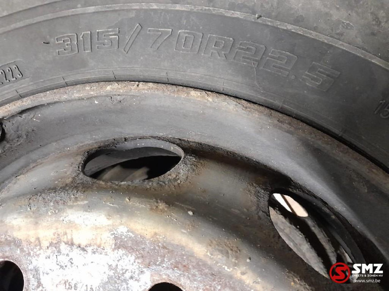 Diversen Occ vrachtwagenband 315/70R22.5 154/150L Debica - Pneu pour Camion: photos 3 Diversen Occ vrachtwagenband 315/70R22.5 154/150L Debica - Pneu pour Camion: photos 3