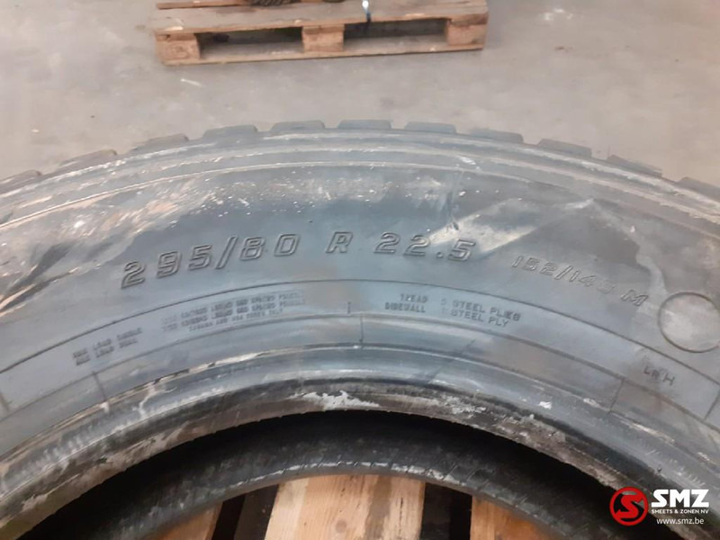 Firestone Occ vrachtwagenband Firestone 295/80R22.5 - Pneu pour Camion: photos 3 Firestone Occ vrachtwagenband Firestone 295/80R22.5 - Pneu pour Camion: photos 3