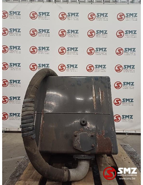Hiab Occ hydraulische tank 200L Hiab - Réservoir hydraulique pour Camion: photos 2 Hiab Occ hydraulische tank 200L Hiab - Réservoir hydraulique pour Camion: photos 2