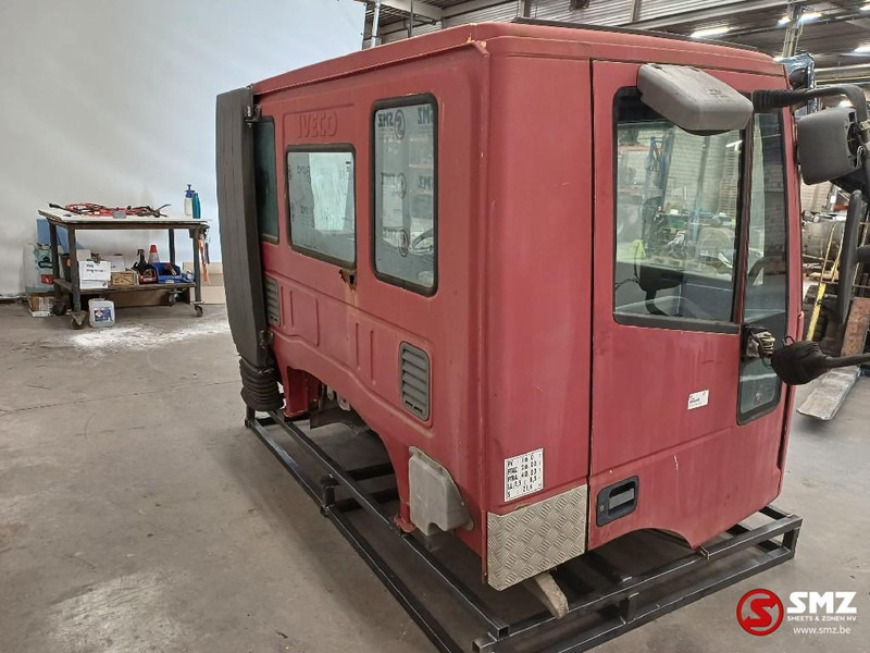 Iveco Occ Cabine Iveco Trakker - Cabine et intérieur pour Camion: photos 5 Iveco Occ Cabine Iveco Trakker - Cabine et intérieur pour Camion: photos 5