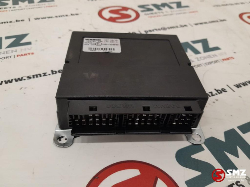 Iveco Occ ECU ECAS 6x2 regeleenheid Iveco - Bloc de gestion pour Camion: photos 1 Iveco Occ ECU ECAS 6x2 regeleenheid Iveco - Bloc de gestion pour Camion: photos 1