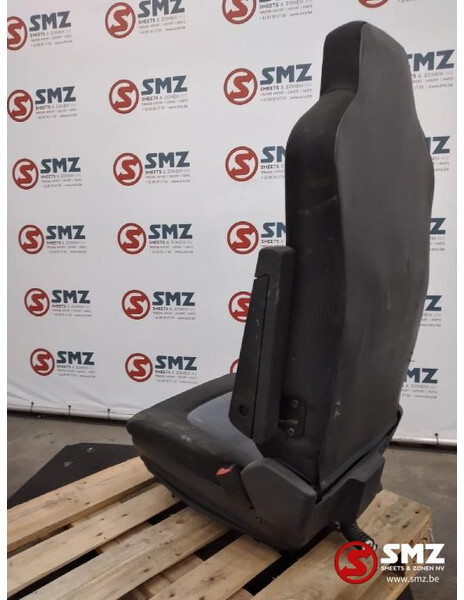 Iveco Occ bijrijdersstoel Iveco - Cabine et intérieur pour Camion: photos 3 Iveco Occ bijrijdersstoel Iveco - Cabine et intérieur pour Camion: photos 3