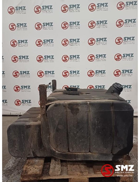 Iveco Occ brandstoftank Iveco - Réservoir de carburant pour Camion: photos 4 Iveco Occ brandstoftank Iveco - Réservoir de carburant pour Camion: photos 4
