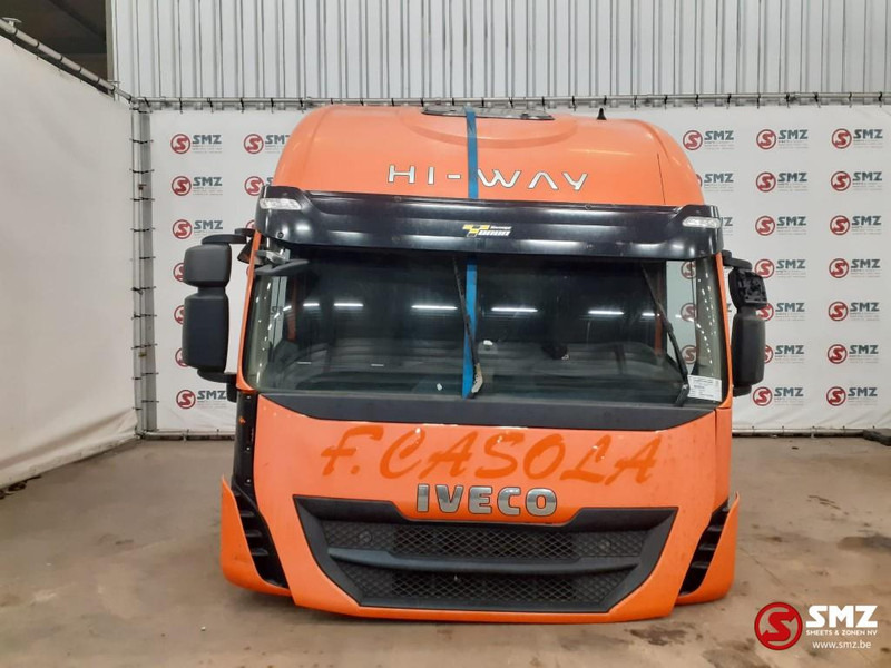 Iveco Occ cabine compleet Iveco Stralis HI Way euro 6 - Cabine et intérieur pour Camion: photos 1 Iveco Occ cabine compleet Iveco Stralis HI Way euro 6 - Cabine et intérieur pour Camion: photos 1