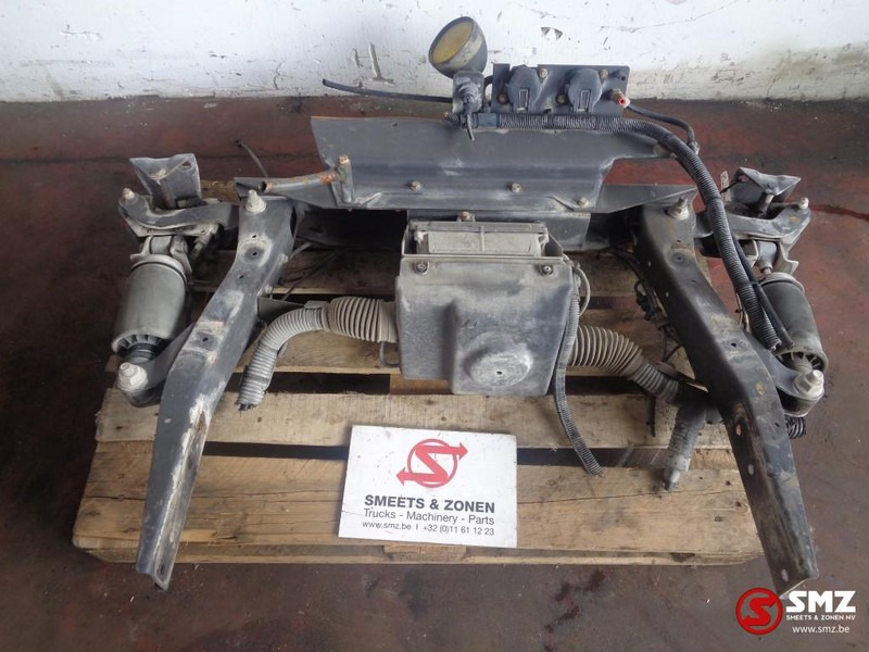 Iveco Occ cabine ophanging achter - Suspension de cabine pour Camion: photos 1 Iveco Occ cabine ophanging achter - Suspension de cabine pour Camion: photos 1