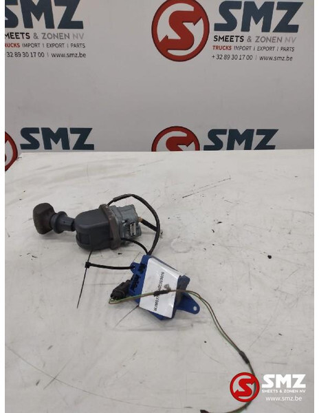 Iveco Occ handremklep + relais Iveco Trakker DPM60EY 412 - Pièces de frein pour Camion: photos 2 Iveco Occ handremklep + relais Iveco Trakker DPM60EY 412 - Pièces de frein pour Camion: photos 2