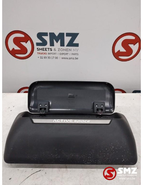 Iveco Occ handschoenkast Iveco Stralis - Cabine et intérieur pour Camion: photos 1 Iveco Occ handschoenkast Iveco Stralis - Cabine et intérieur pour Camion: photos 1