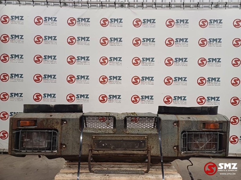Iveco Occ voorbumper Iveco - Pare-chocs pour Camion: photos 1 Iveco Occ voorbumper Iveco - Pare-chocs pour Camion: photos 1