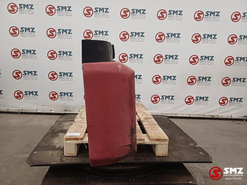 Iveco Occ voorbumper + koplampen Iveco - Pare-chocs pour Camion: photos 2 Iveco Occ voorbumper + koplampen Iveco - Pare-chocs pour Camion: photos 2