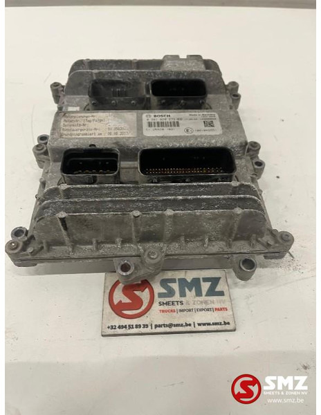 MAN Occ ECU motorbesturingseenheid D2676 LF52 MAN - Bloc de gestion pour Camion: photos 1 MAN Occ ECU motorbesturingseenheid D2676 LF52 MAN - Bloc de gestion pour Camion: photos 1