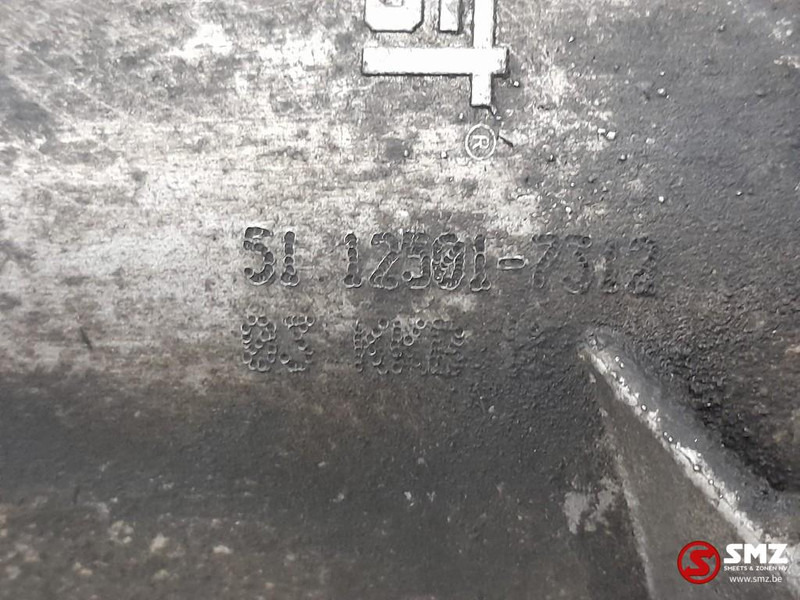 MAN Occ brandstoffilterhuis D2676 MAN - Filtre à carburant pour Camion: photos 5 MAN Occ brandstoffilterhuis D2676 MAN - Filtre à carburant pour Camion: photos 5