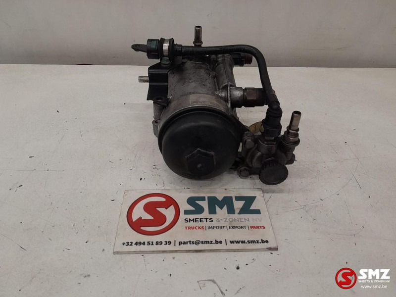 MAN Occ brandstoffilterhuis D2676 MAN - Filtre à carburant pour Camion: photos 2 MAN Occ brandstoffilterhuis D2676 MAN - Filtre à carburant pour Camion: photos 2