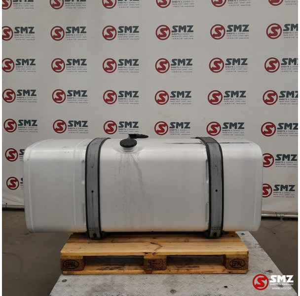 MAN Occ brandstoftank + brandstofniveusensor + steunen - Réservoir de carburant pour Camion: photos 1 MAN Occ brandstoftank + brandstofniveusensor + steunen - Réservoir de carburant pour Camion: photos 1