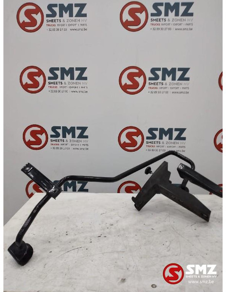 MAN Occ cabinespoilersteunen links+rechts MAN - Aérodynamique/ Spoilers pour Camion: photos 3 MAN Occ cabinespoilersteunen links+rechts MAN - Aérodynamique/ Spoilers pour Camion: photos 3