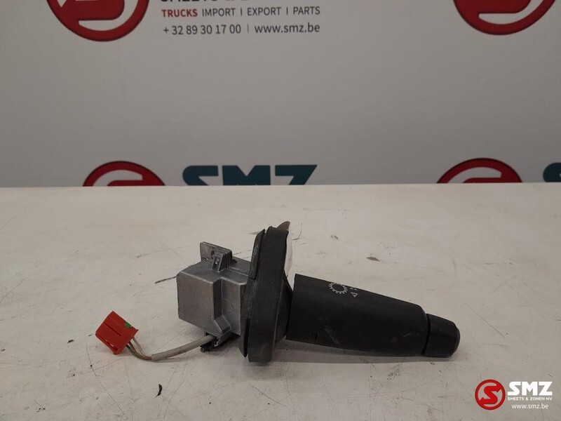 MAN Occ combischakelaar retarder MAN TGS 81255090159 - Cabine et intérieur pour Camion: photos 1 MAN Occ combischakelaar retarder MAN TGS 81255090159 - Cabine et intérieur pour Camion: photos 1