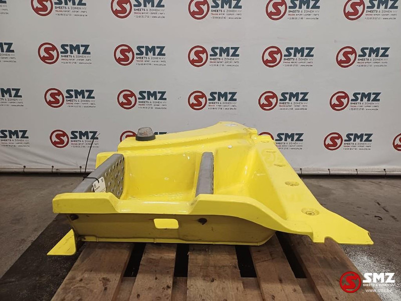 MAN Occ opstapbak rechts MAN - Cabine et intérieur pour Camion: photos 2 MAN Occ opstapbak rechts MAN - Cabine et intérieur pour Camion: photos 2