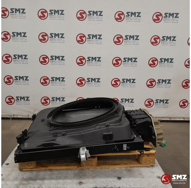 MAN Occ radiator MAN - Radiateur pour Camion: photos 3 MAN Occ radiator MAN - Radiateur pour Camion: photos 3