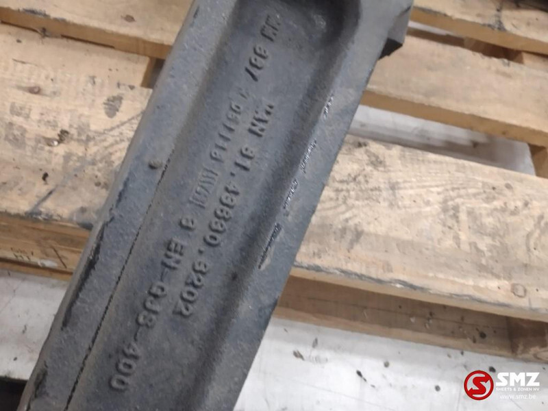 MAN Occ set luchtveersteunen links + rechts achteras M - Frame/ Châssis pour Camion: photos 3 MAN Occ set luchtveersteunen links + rechts achteras M - Frame/ Châssis pour Camion: photos 3