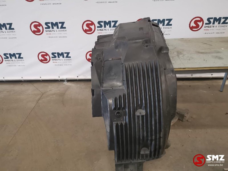 MAN Occ wielkast bekleding links MAN TGX - Carrosserie et extérieur pour Camion: photos 4 MAN Occ wielkast bekleding links MAN TGX - Carrosserie et extérieur pour Camion: photos 4