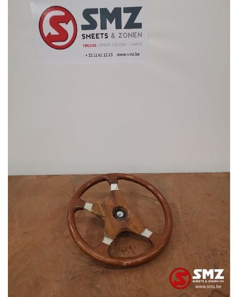 Maserati Occ stuurwiel Maserati hout - Volant pour Camion: photos 1 Maserati Occ stuurwiel Maserati hout - Volant pour Camion: photos 1