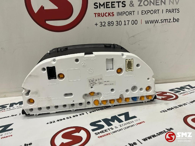 Mercedes-Benz Instrumentenpaneel mercedes vito a0005428401 - Panel de instrumentos pour Voiture: photos 2 Mercedes-Benz Instrumentenpaneel mercedes vito a0005428401 - Panel de instrumentos pour Voiture: photos 2