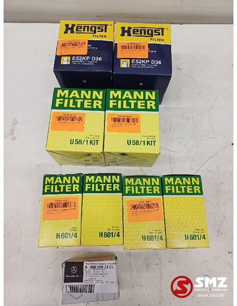 Mercedes-Benz Lot van 9 filters - Filtre à carburant pour Camion: photos 1 Mercedes-Benz Lot van 9 filters - Filtre à carburant pour Camion: photos 1