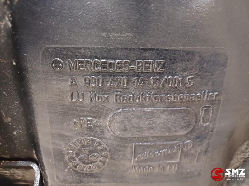 Mercedes-Benz Occ AdBluetank Mercedes - Préparation du carburant pour Camion: photos 5 Mercedes-Benz Occ AdBluetank Mercedes - Préparation du carburant pour Camion: photos 5