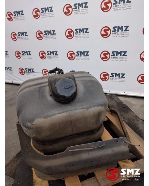 Mercedes-Benz Occ brandstoftank 125L Mercedes Atego A9704710001 - Réservoir de carburant pour Camion: photos 1 Mercedes-Benz Occ brandstoftank 125L Mercedes Atego A9704710001 - Réservoir de carburant pour Camion: photos 1