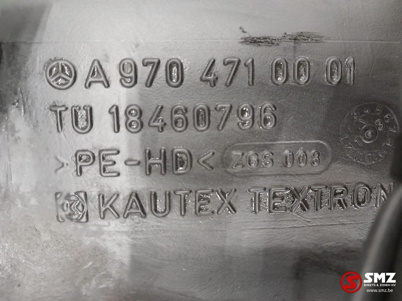 Mercedes-Benz Occ brandstoftank 125L Mercedes - Réservoir de carburant pour Camion: photos 5 Mercedes-Benz Occ brandstoftank 125L Mercedes - Réservoir de carburant pour Camion: photos 5