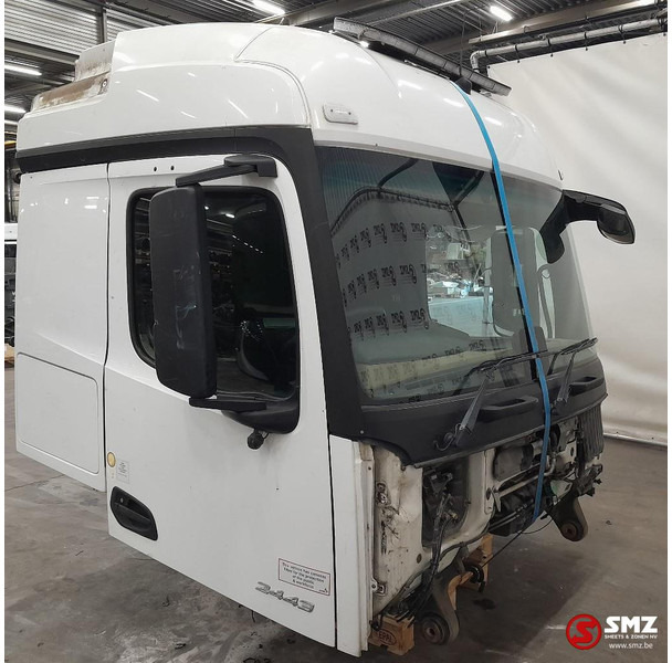 Mercedes-Benz Occ cabine RHD Mercedes - Cabine et intérieur pour Camion: photos 2 Mercedes-Benz Occ cabine RHD Mercedes - Cabine et intérieur pour Camion: photos 2