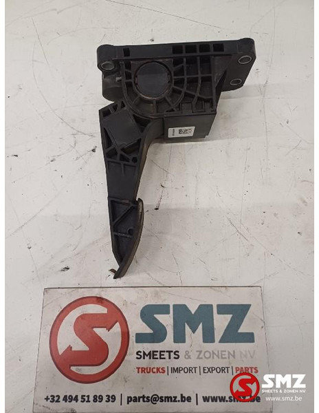 Mercedes-Benz Occ gaspedaal Mercedes - Cabine et intérieur pour Camion: photos 1 Mercedes-Benz Occ gaspedaal Mercedes - Cabine et intérieur pour Camion: photos 1