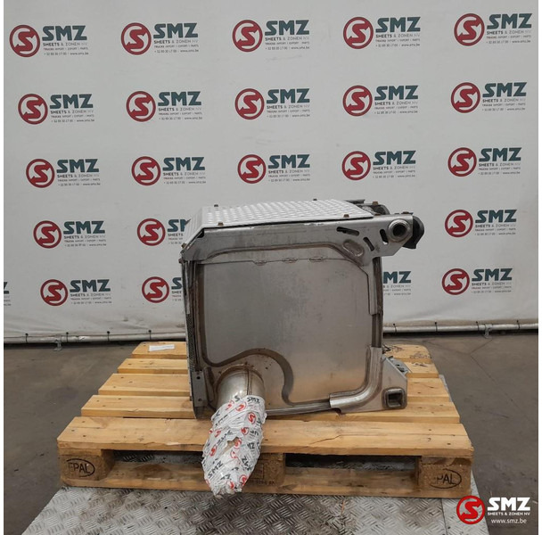 Mercedes-Benz Occ katalysator Euro 4 Mercedes - Catalyseur pour Camion: photos 3 Mercedes-Benz Occ katalysator Euro 4 Mercedes - Catalyseur pour Camion: photos 3