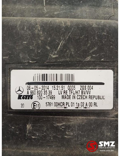 Mercedes-Benz Occ koplamp rechts RHD Mercedes - Feu avant pour Camion: photos 3 Mercedes-Benz Occ koplamp rechts RHD Mercedes - Feu avant pour Camion: photos 3