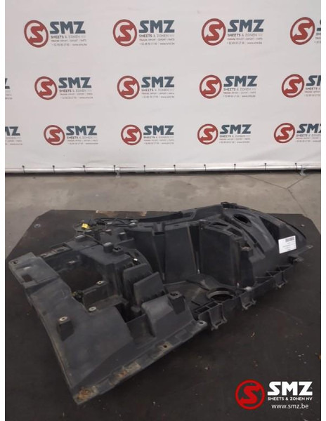 Mercedes-Benz Occ koplampdrager rechts Mercedes - Feu avant pour Camion: photos 2 Mercedes-Benz Occ koplampdrager rechts Mercedes - Feu avant pour Camion: photos 2