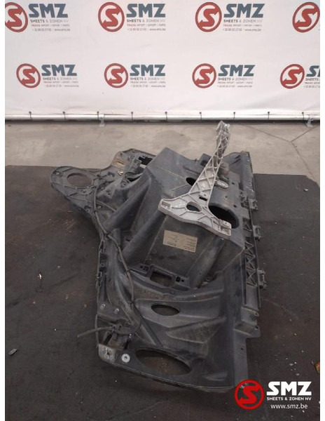 Mercedes-Benz Occ koplampdrager rechts Mercedes - Feu avant pour Camion: photos 3 Mercedes-Benz Occ koplampdrager rechts Mercedes - Feu avant pour Camion: photos 3