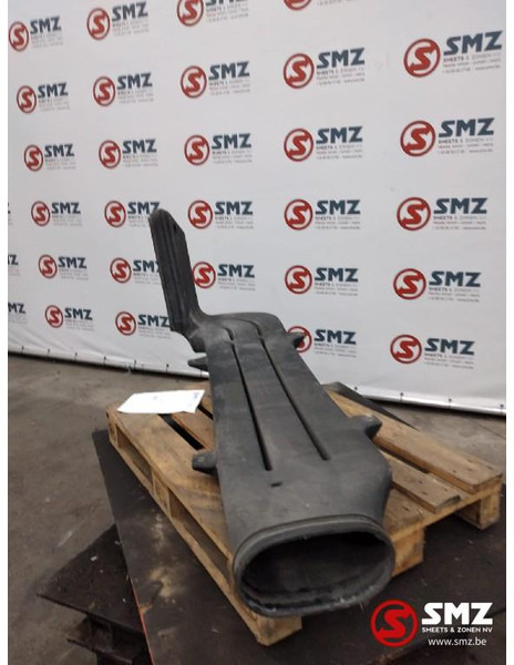 Mercedes-Benz Occ luchtinlaat cabine Actros MP2/3 - Système d'admission d'air pour Camion: photos 3 Mercedes-Benz Occ luchtinlaat cabine Actros MP2/3 - Système d'admission d'air pour Camion: photos 3