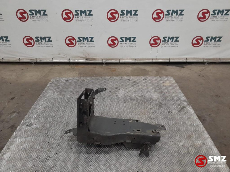 Mercedes-Benz Occ onderste tredebeugel links Mercedes - Frame/ Châssis pour Camion: photos 1 Mercedes-Benz Occ onderste tredebeugel links Mercedes - Frame/ Châssis pour Camion: photos 1