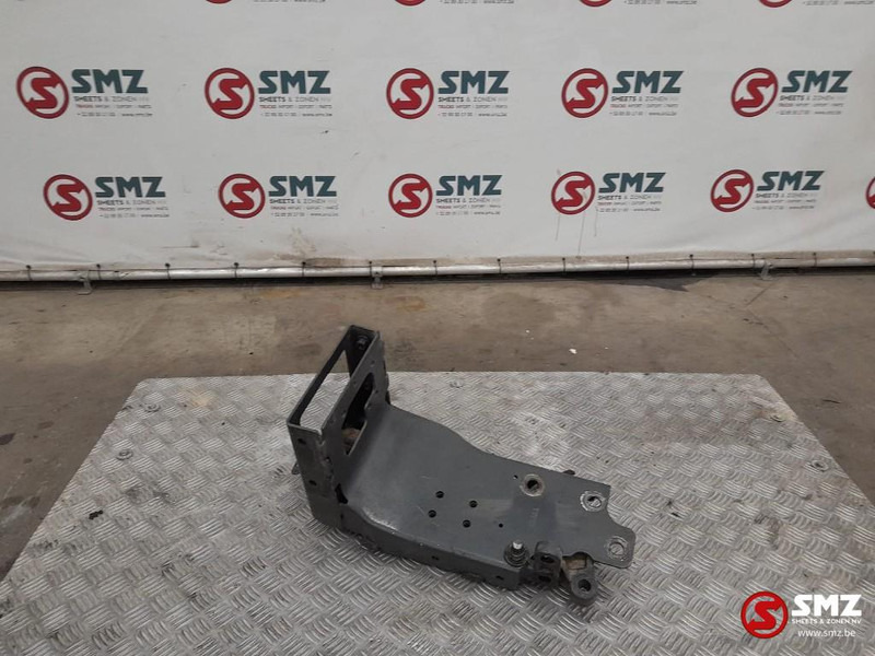 Mercedes-Benz Occ onderste tredebeugel rechts Mercedes - Frame/ Châssis pour Camion: photos 1 Mercedes-Benz Occ onderste tredebeugel rechts Mercedes - Frame/ Châssis pour Camion: photos 1