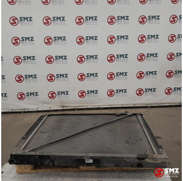 Mercedes-Benz Occ radiator Mercedes - Radiateur pour Camion: photos 1 Mercedes-Benz Occ radiator Mercedes - Radiateur pour Camion: photos 1