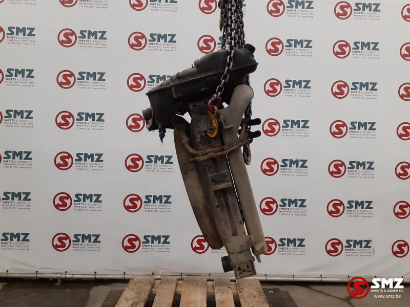 Mercedes-Benz Occ radiator + intercooler + koelvloeistoftank Mer - Radiateur pour Camion: photos 2 Mercedes-Benz Occ radiator + intercooler + koelvloeistoftank Mer - Radiateur pour Camion: photos 2