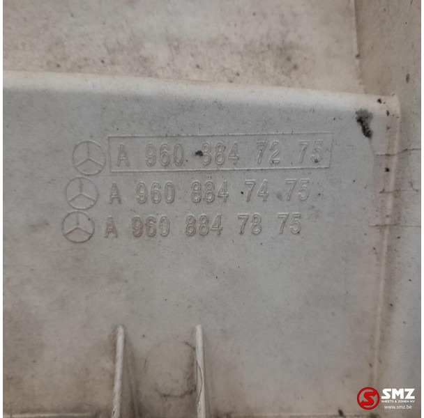 Mercedes-Benz Occ spatbord links Mercedes - Carrosserie et extérieur pour Camion: photos 3 Mercedes-Benz Occ spatbord links Mercedes - Carrosserie et extérieur pour Camion: photos 3