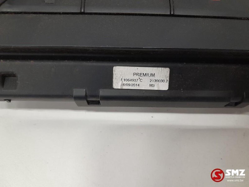 Mercedes-Benz Occ verwarmingsregeleenheid Mercedes Actros 213903 - Cabine et intérieur pour Camion: photos 3 Mercedes-Benz Occ verwarmingsregeleenheid Mercedes Actros 213903 - Cabine et intérieur pour Camion: photos 3