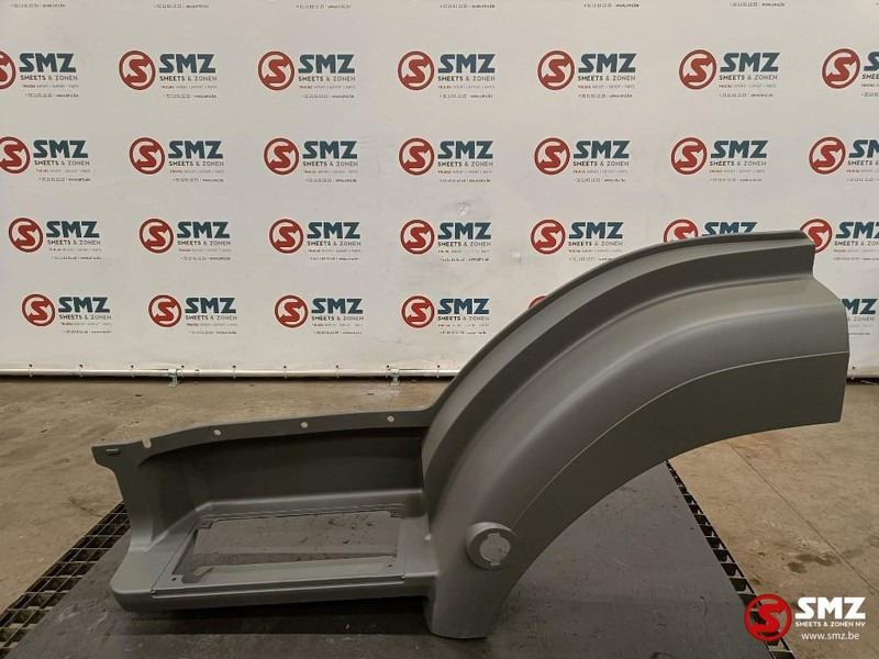 Mercedes-Benz Opstapbak boven links Axor - Carrosserie et extérieur pour Camion: photos 1 Mercedes-Benz Opstapbak boven links Axor - Carrosserie et extérieur pour Camion: photos 1