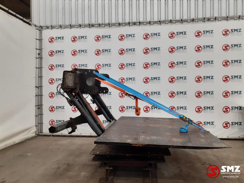 Diversen Occ laadlift ZEPRO 1500kg - Pièces de rechange pour Camion: photos 3 Diversen Occ laadlift ZEPRO 1500kg - Pièces de rechange pour Camion: photos 3