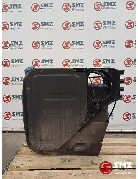 Renault Occ AdBluetank Renault - Préparation du carburant pour Camion: photos 3 Renault Occ AdBluetank Renault - Préparation du carburant pour Camion: photos 3