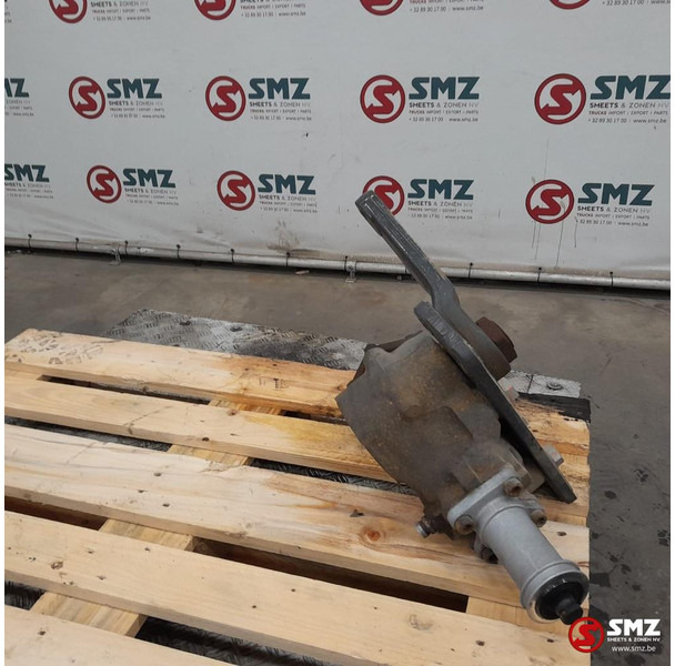 Renault Occ Stuurhuis Renault - Boîtier de direction pour Camion: photos 3 Renault Occ Stuurhuis Renault - Boîtier de direction pour Camion: photos 3